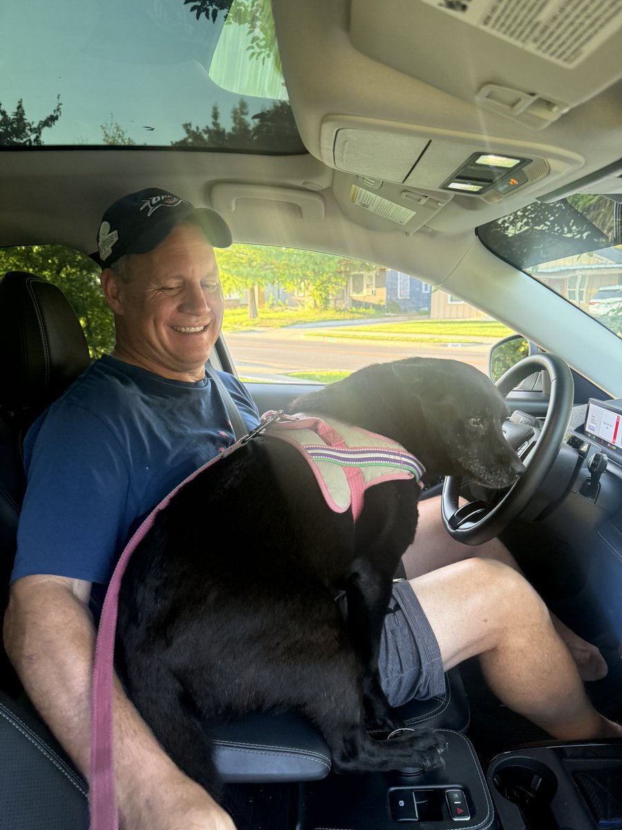 emmilkowski's tweet image. It’s not that Lucky doesn’t trust @CraigMilkowski driving, she just thinks she should be given a shot behind the wheel.