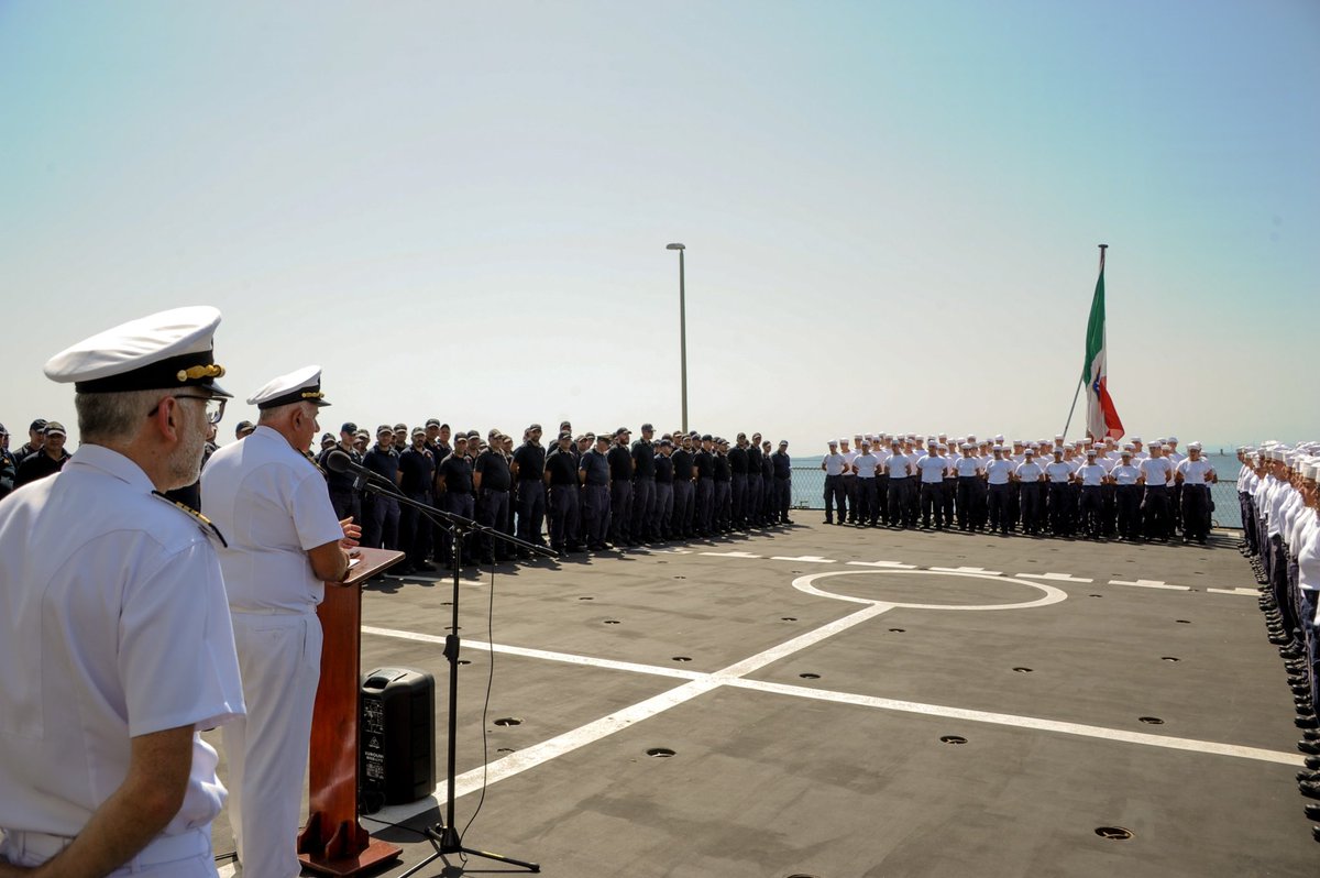 ItalianNavy's tweet image. Inizia la Campagna d’Istruzione per gli allievi della 1ª classe del 27° corso normale #marescialli a bordo di #NaveMimbelli.
#IlGrandeEquipaggio
