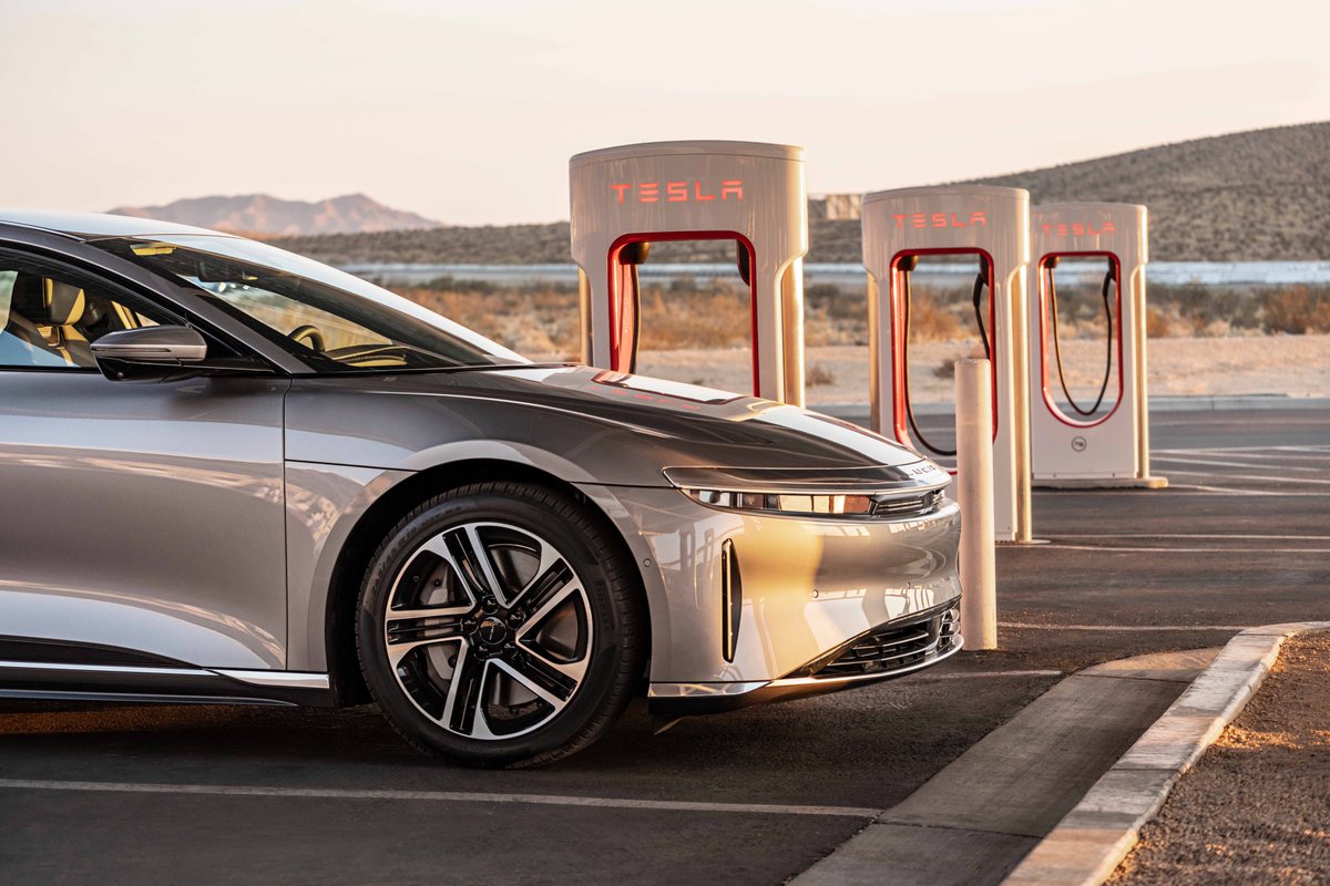 LucidMotors's tweet image. The Lucid Air is about to get supercharged.
Starting July 31, all Lucid Air models will have access to 23,500+ Tesla Superchargers, with a Lucid-approved adapter.
Additionally, for 2026 model year, Lucid Air will now feature:
🔷 Lucid Air Touring increases EPA-estimated…