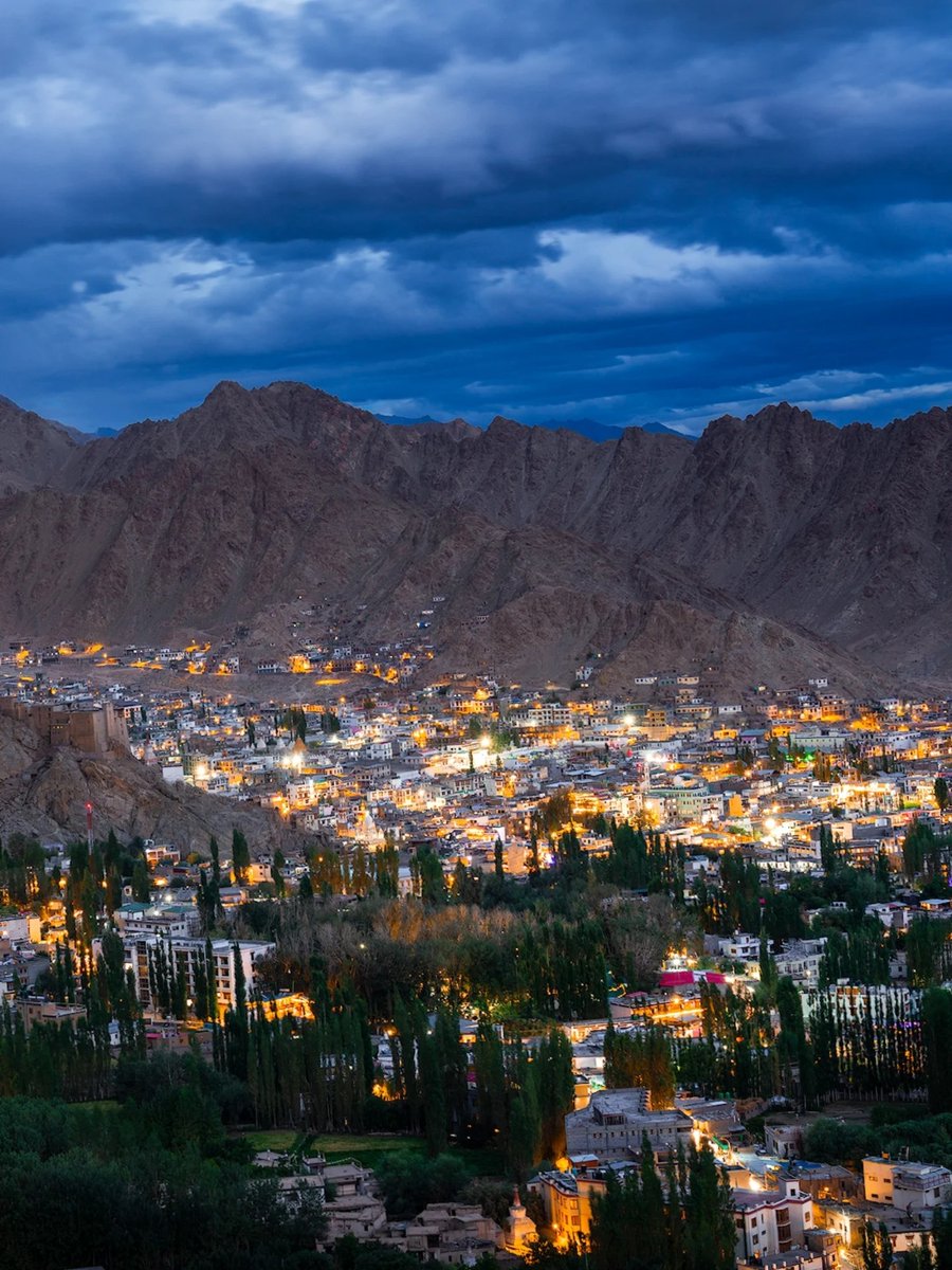 FFDTravels's tweet image. Breathtaking valleys, vibrant monasteries, and sky-touching peaks, Ladakh is calling. Book your dream escape now with FFDTravels!
Book now with 𝐅𝐅𝐃 𝐓𝐫𝐚𝐯𝐞𝐥𝐬
8800 2030 13 | 🌐 ffdtravels.com
#ffdtravels #Ladakh #VisitLadakh #Ladakhtourpackage #LadakhDiaries