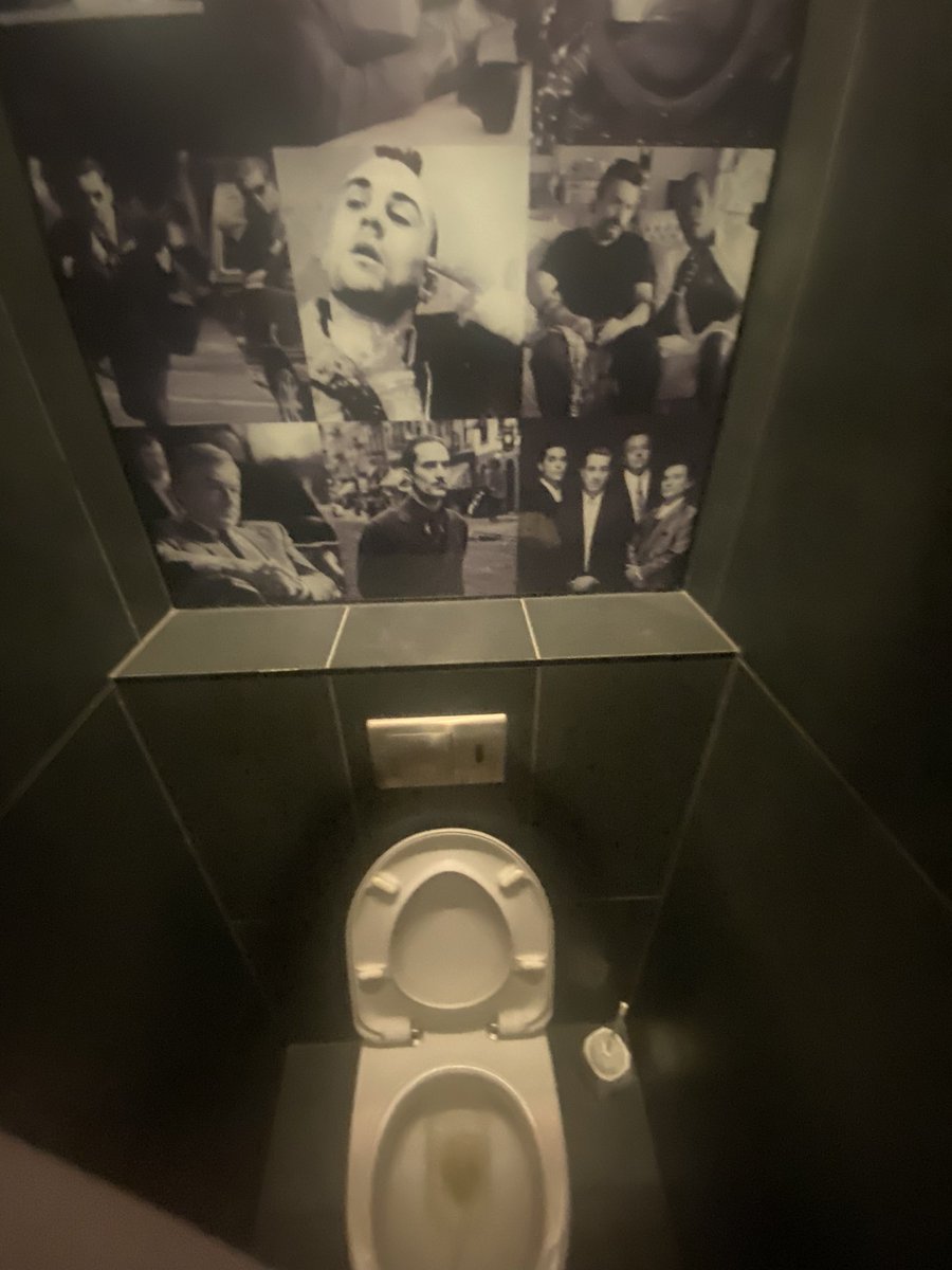 poor4lyfee's tweet image. Everytime i go to this cinema i always piss in the robert de niro themed bathroom