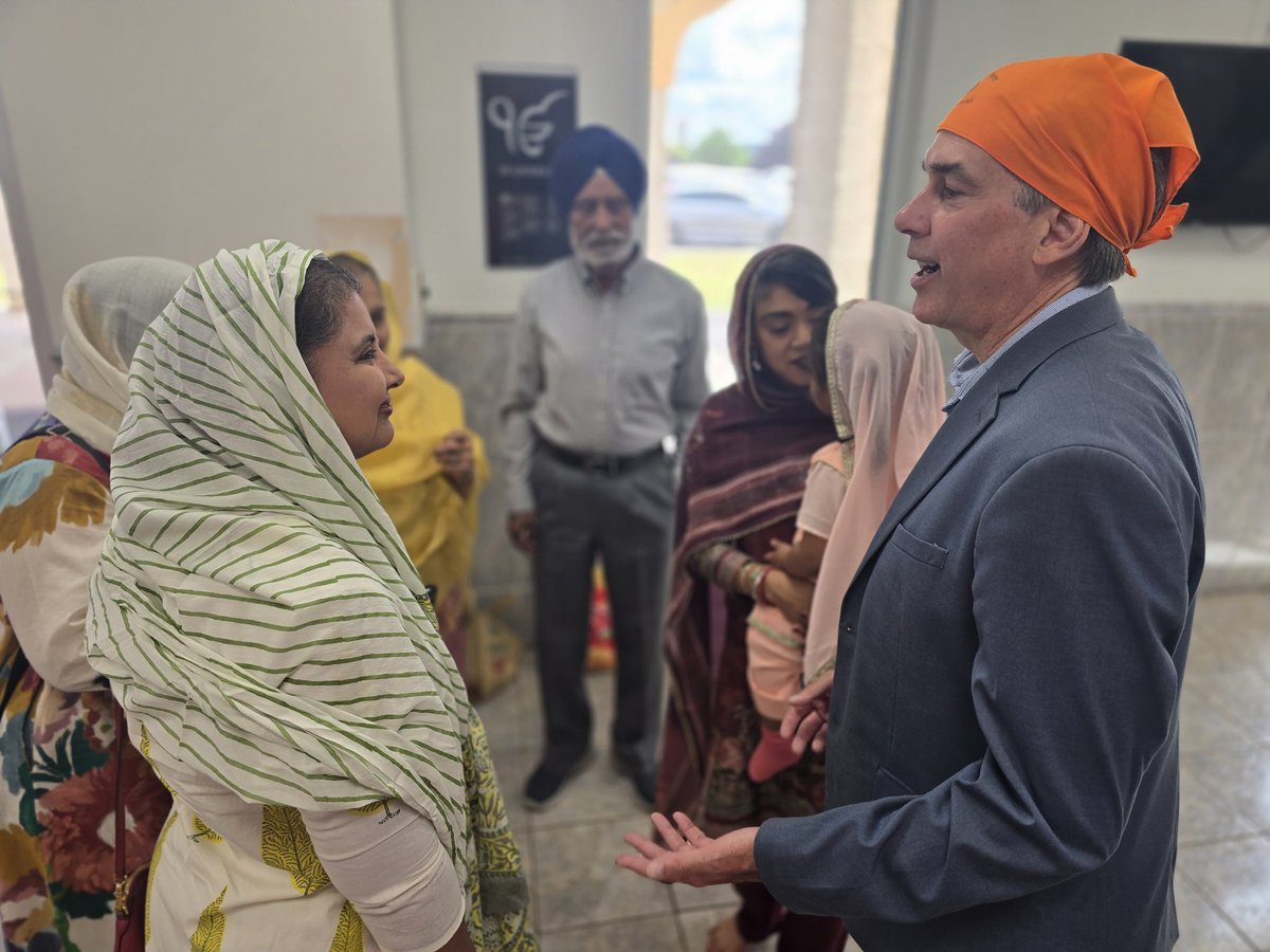 TimLouisKitCon's tweet image. It was a pleasure to join our community at the Golden Triangle Sikh Association’s Gurdwara for a meaningful meal and heartfelt conversations.
Thank you to everyone for the warm hospitality and inspiring dialogue!