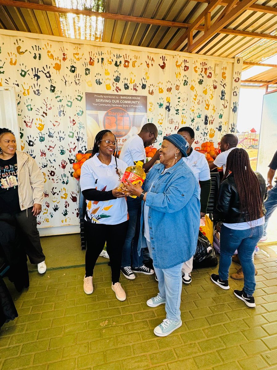 On Mandela Day, our LPC Limpopo Provincial office team visited the Paledi Drop-in Centre. On the day, the team donated groceries and chairs to the centre. 

#LPC #MandelaDay #legalpracticecouncil #limpopo