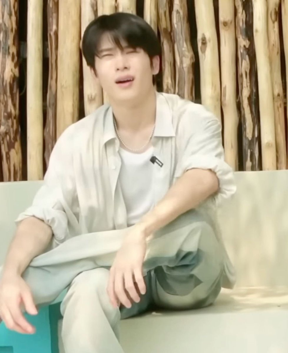 เฟบซังᵕ̈ tweet media