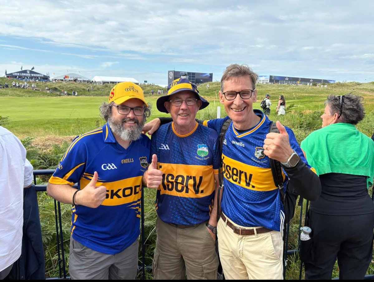 kieranstafford1's tweet image. Only in Ireland can the magic of #TheOpen combine with the magic of #AllIrelandHurlingFinal what a dream day #uptipp 🔵🟡 @TipperaryGAA