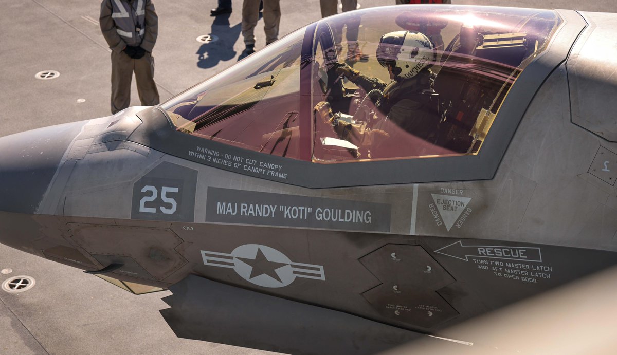 DefenceOps's tweet image. Shared Platforms. Shared Purpose.๐ค
@USMC F-35Bs & Ospreys have been landing on @HMSPWLS during #CSG25 ๐๐ฉ๏ธ
Our allies can fly from our deck - that's how close we operate.๐
๐Different nations, same mission. This is #OpHighmast.
#StrongerTogether @COMUKCSG
@DefenceHQ