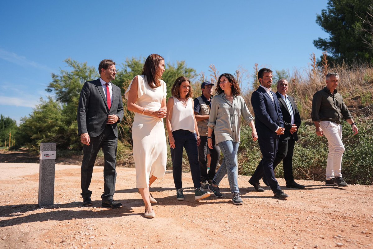 IdiazAyuso's tweet image. Arco Verde une los tres grandes parques regionales con la Sierra de Guadarrama.
200 kilómetros que unen 25 municipios recuperando flora y fauna autóctonas.
Desde hoy un nuevo puente conectará Mejorada del Campo con San Fernando de Henares.