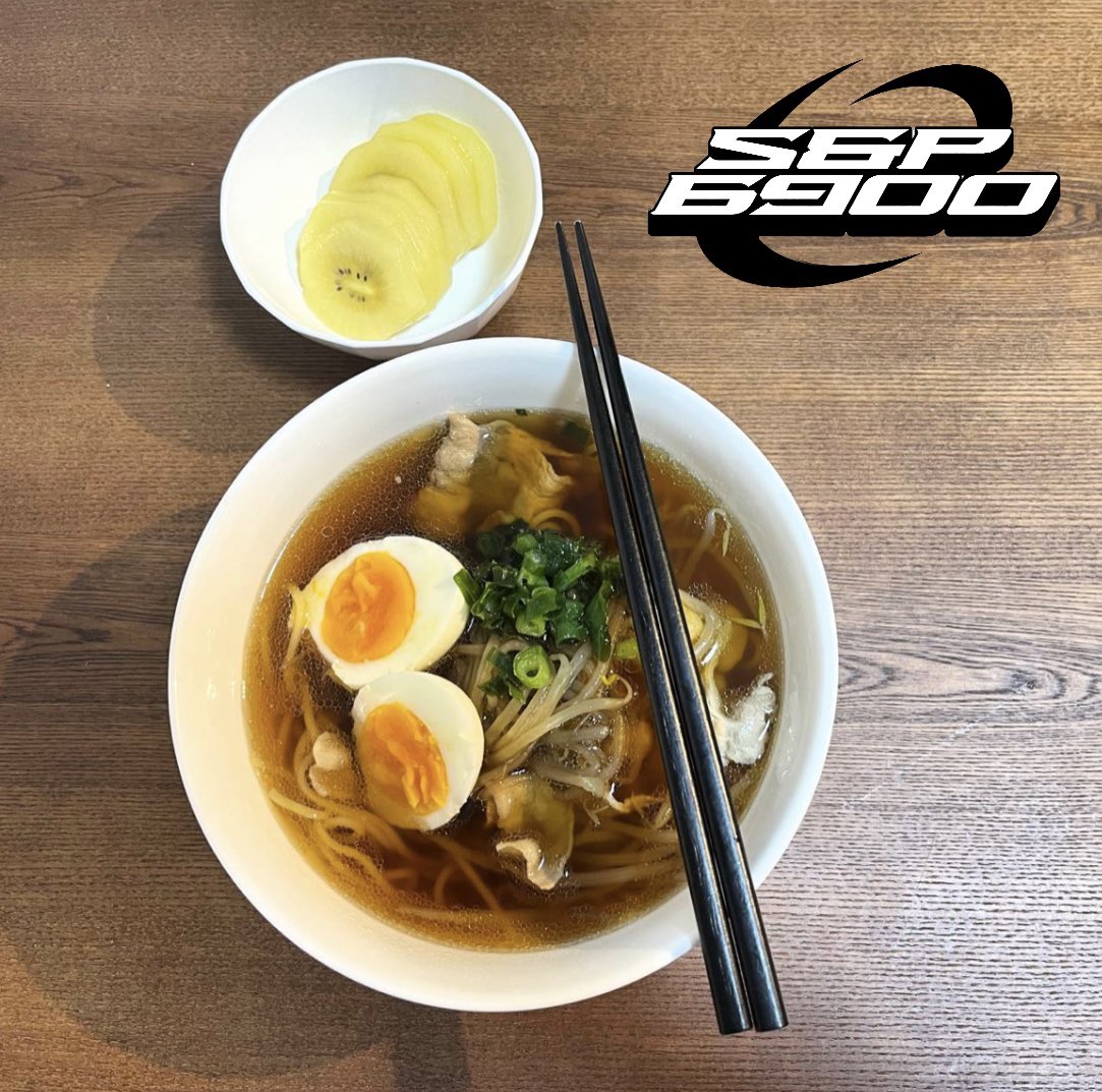 itsover_eth's tweet image. 人生初のしょうゆラーメン、完成💫
@CowellCrypto の挑戦で作った一杯🍜
味は…想像で補完して。見た目は…そのまま評価して🙂↕️🤍