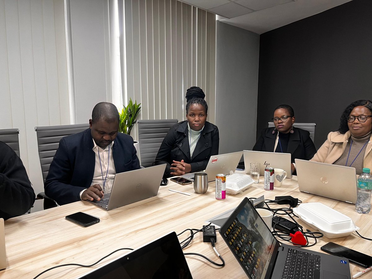 WEswatini's tweet image. Today WHO met with @ENAP and the HIV Core Group in Eswatini to plan and prioritize HIV service delivery amidst funding constraints, aiming for a stronger, fairer, and more effective response.
#HIVResponse #UHC #StrategicPlanning #WHO