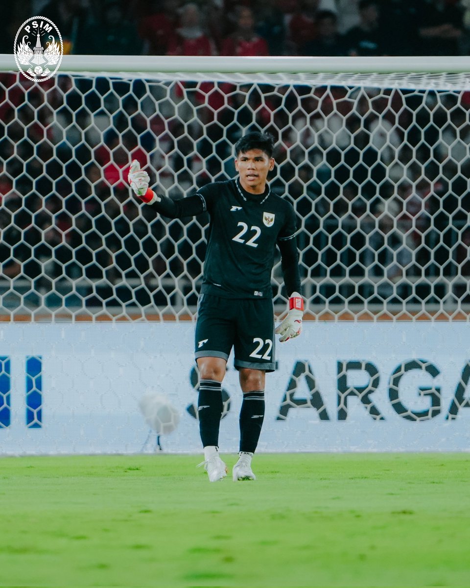 PSIMJOGJA's tweet image. Cahya Supriadi tampil solid dan penuh ketenangan saat membela Timnas Indonesia U-23 menghadapi Malaysia di lanjutan ASEAN U-23 Championship Mandiri Cup 2025.
Teruslah bersinar, Cahya!
Source π· AFF
#AYDK
#LaskarMataram