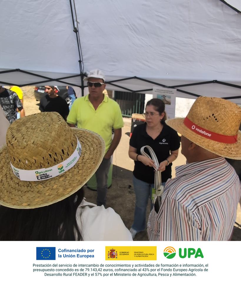 RAICES_info's tweet image. 🐄📲 Hoy en Ávila hemos podido ver de primera mano el funcionamiento de los dispositivos de monitorización de ganado de @Digitanimal y tecnología de vallado virtual 🔝

¡Todo ello en  una de nuestras jornadas demostrativas! ¿Te apuntas a la próxima? 😉