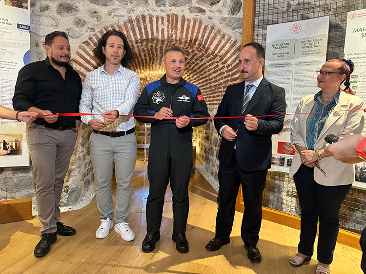 Galata Kulesi'nde "Hezarfen'den Beri Aynı Ruhla" sergisi açıldı v.aa.com.tr/3638303