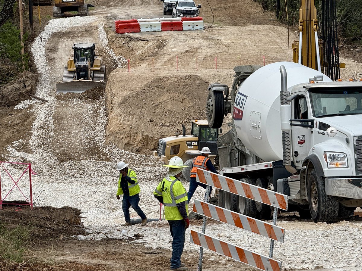 BettieCrossTV's tweet image. September 19 is the 60 day deadline to finish replacing Cow Creek Bridge on RM 1431 in North Travis County. It was ripped apart by the July 5 flood. The company can get a $1 million bonus by finishing 20 days ahead of schedule. Drivers are now using a long detour. @cbsaustin