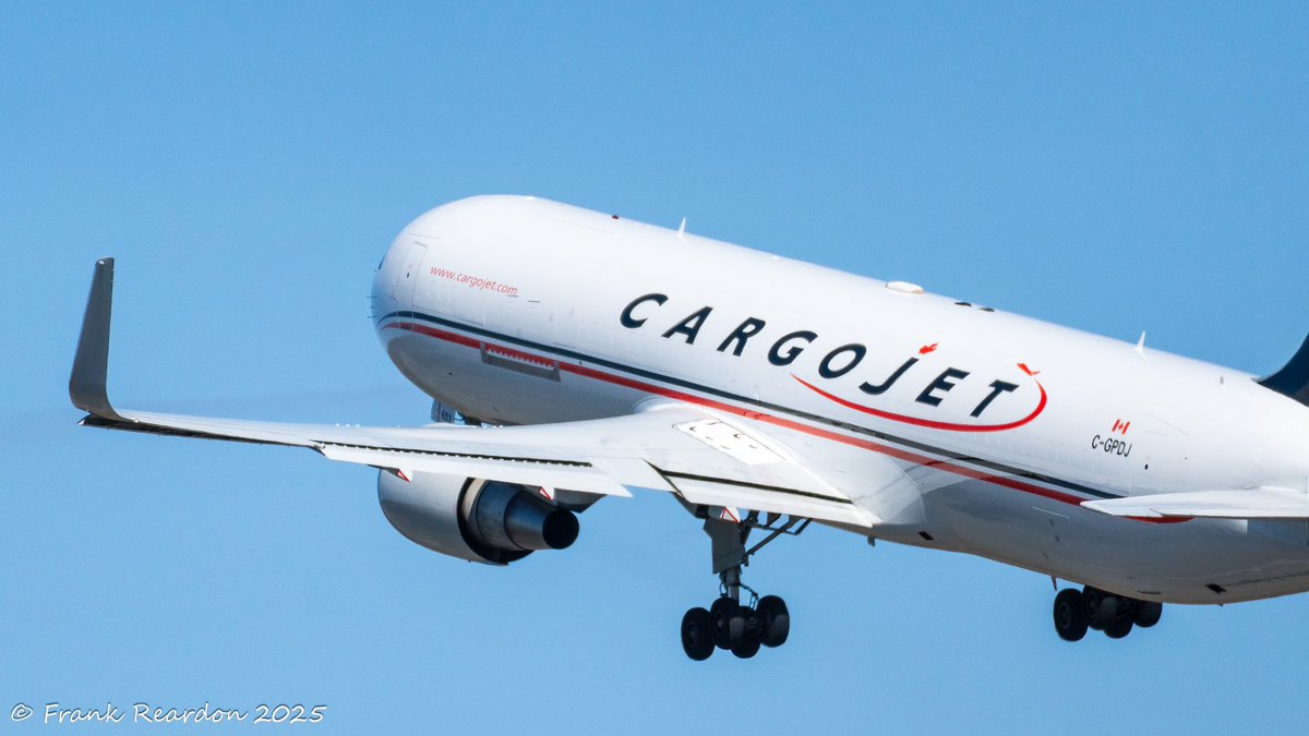 FrankReardon1's tweet image. Boeing 767-300(F) with registration C-GPDJ departing #Iqaluit #Nunavut on JUL.21.2025 #YFBSpotters @CargoJetAirways #CGPDJ