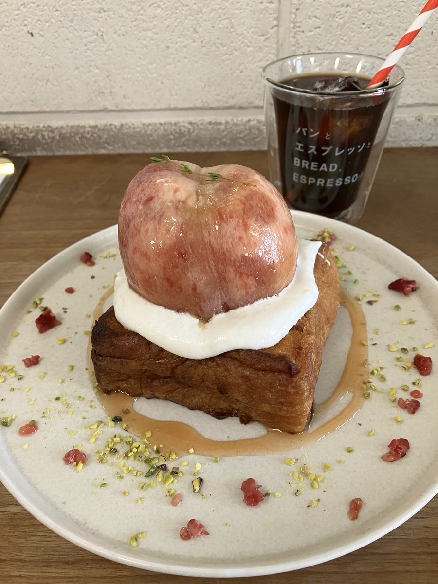 hamtomsora's tweet image. #BREADESPRESSO 

3連休が明けてもう夏休みまで楽しみが何もないので、先日食べた「パンとエスプレッソと」さんの桃のフレンチトーストをあげておきますね🍞🍑