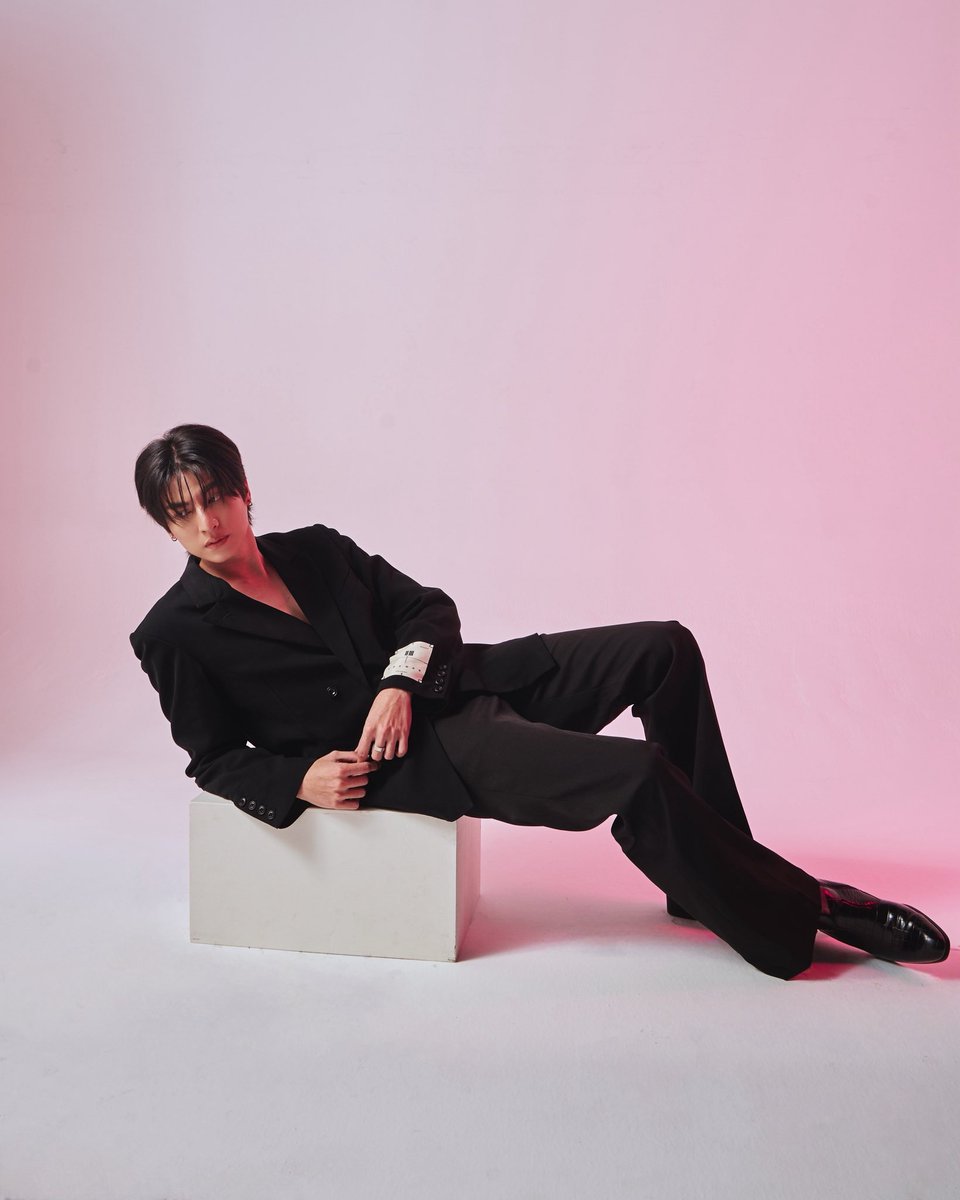 tb_entofficial's tweet image. 🖤🔥

#GulfKanawut
@gulfkanawut