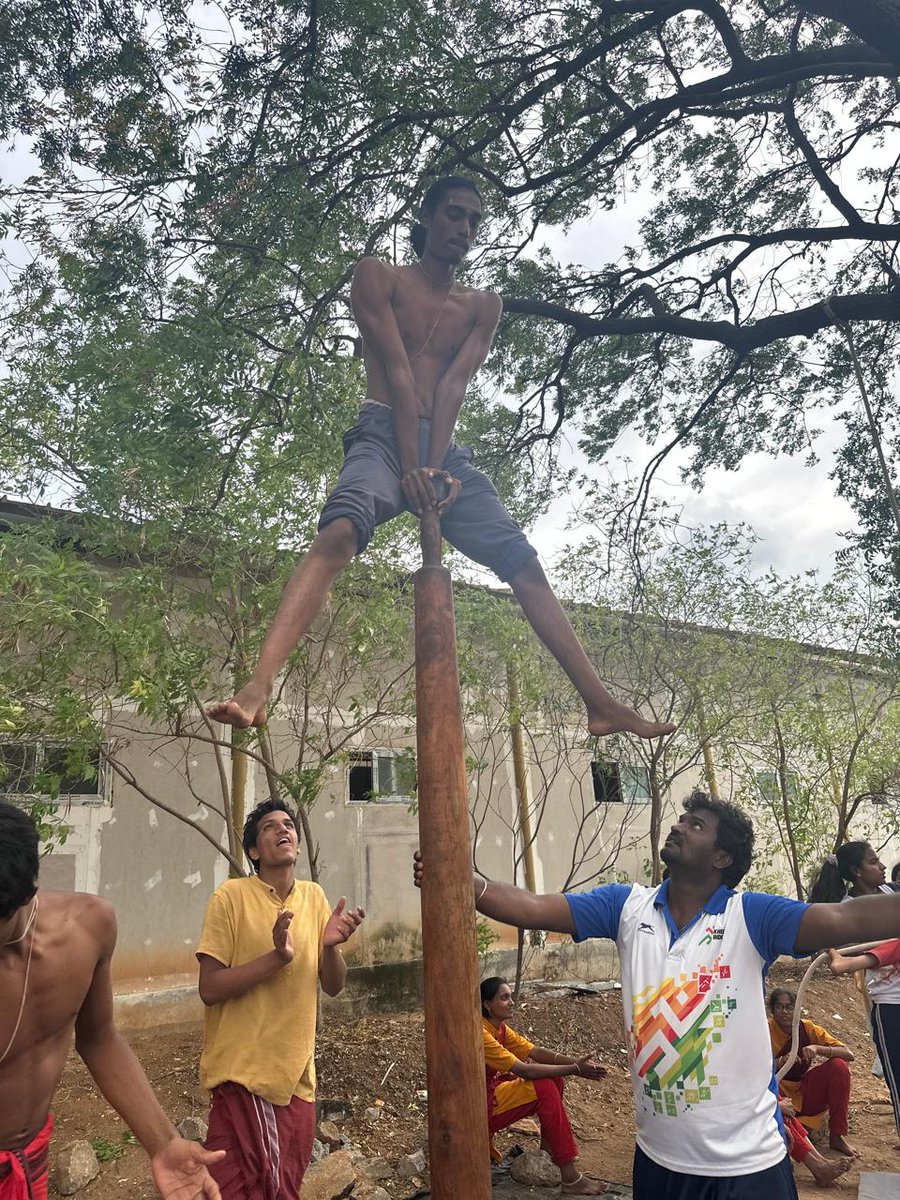 Mallakambh workshop at <a href="/anaadigurukulam/">Anaadi Gurukulams</a>