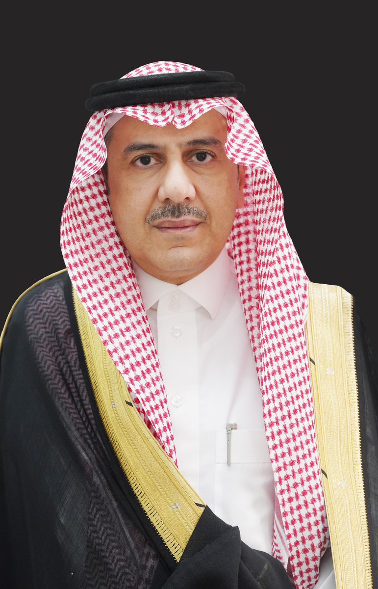 أتقدم بخالص التهنئة والتبريكات لسعادة الأستاذ/ علي بن سالم آل عامر الثقة الكريمة  بمناسبة صدور قرار مجلس الوزراء بتعيينه وكيلاً لإمارة منطقة حائل ⁩بالمرتبة الخامسة عشر لتواصل دورها الريادي بتوجيهات سمو أمير المنطقة ونائبه "حفظهما الله"
سائلاً الله له مزيداً من التوفيق والتميز