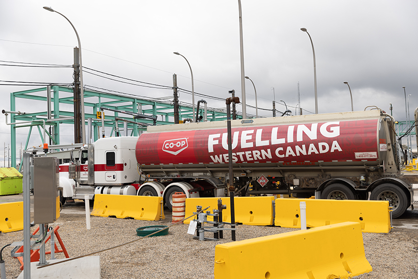 DYK? Each day, between 200 and 250 trucks come in and out of our facility to load up and ship our fuel products. Combined with our rail and pipeline, this allows us to distribute approximately 17 million litres of our petroleum products every day. We Fuel Western Canada.