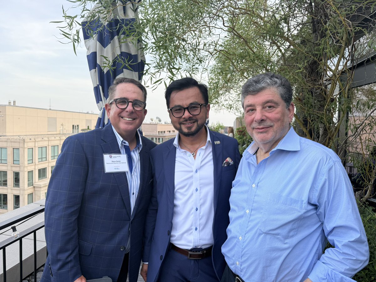 FIUdc's tweet image. Panthers Spotted at recent @PunchbowlNews reception with @DukeEnergy , @FIUHospitality Dean Michael Cheng, with @RestaurantBran1 team and Laura Rodriguez at @amprog