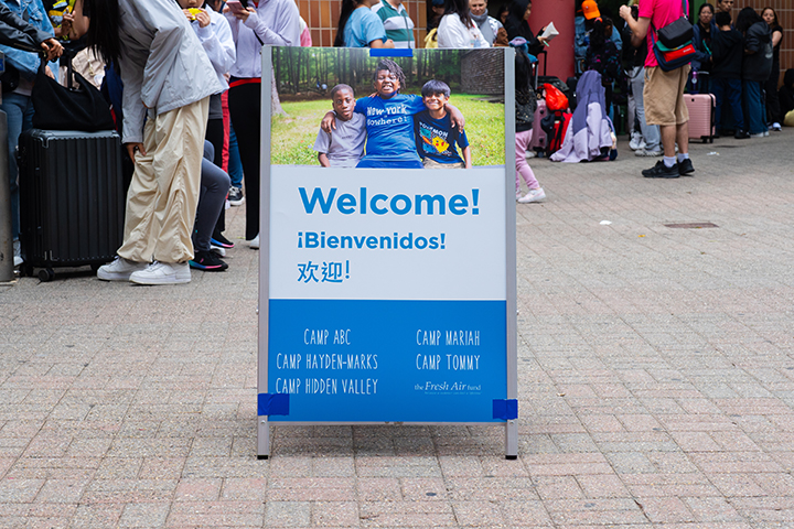 BluEdgeTM's tweet photo. Navigating drop-off day just got easier. BluEdge designed a vibrant multilingual wayfinding system for The Fresh Air Fund’s summer camps drop-off

✨ Reusable graphics
✨ Kid-friendly designs
✨ Clear directions for 6 camp locations
 
https://t.co/iF9CpBfFqK https://t.co/m8EUwHB0SG
