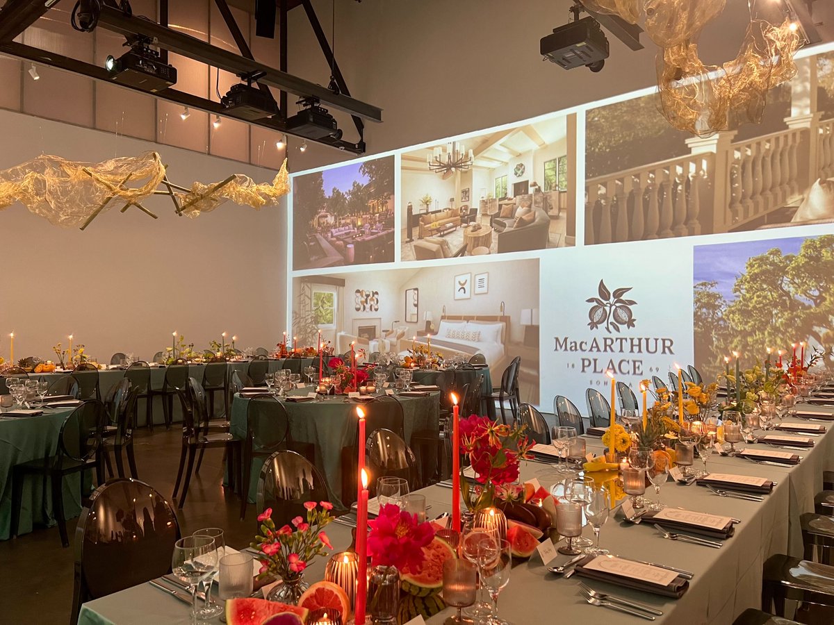 O2Eventworks's tweet image. Projection mapping in action for Preferred Hotels &amp;amp; Resorts with our newly built in-house system at Studio 525 🌸

#ProjectionMapping #NYCEventSpaces #EventProduction