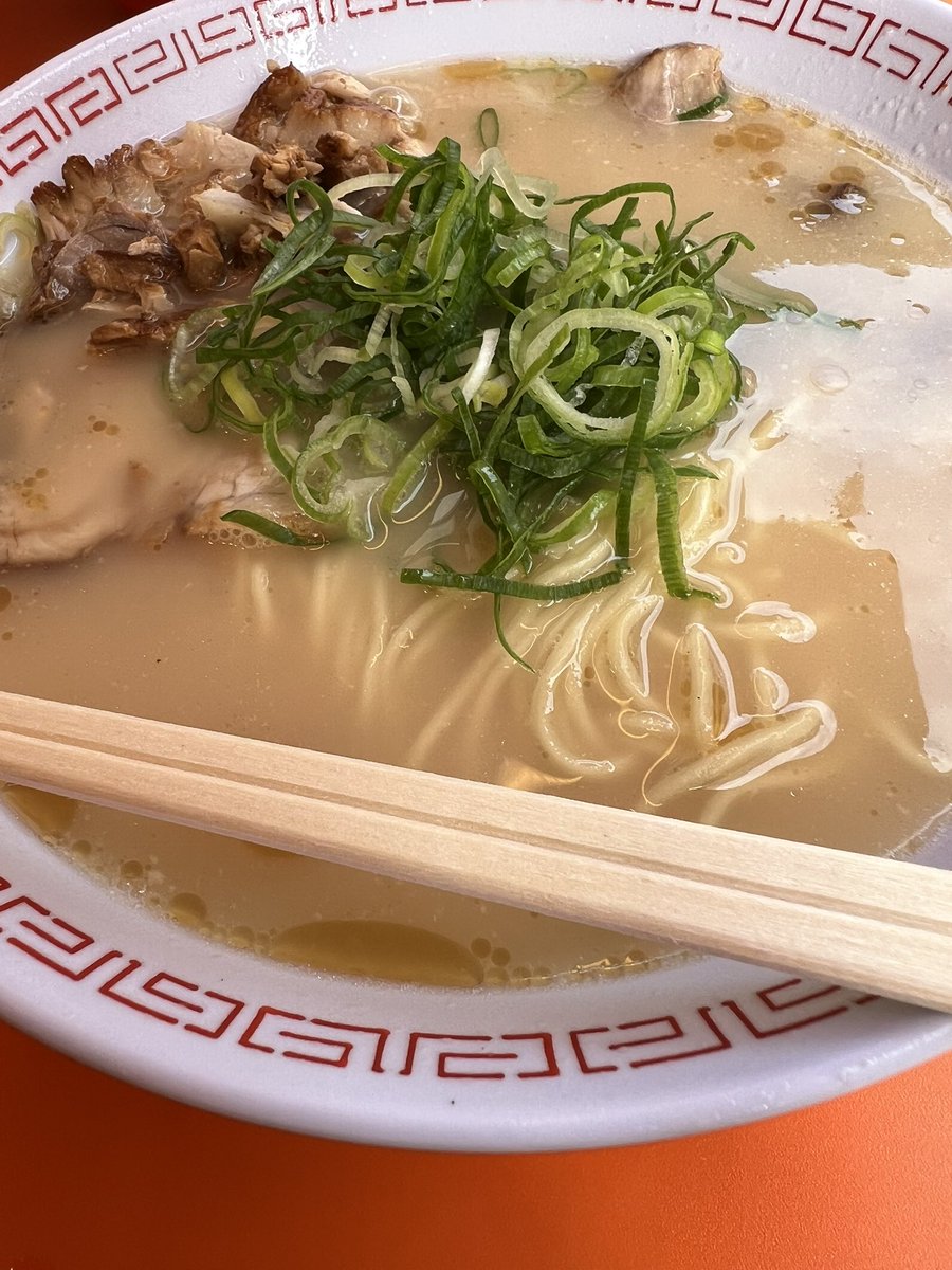 mikazuki298's tweet image. あー食い倒れたい！
来年大阪社員旅行やけど
来年から日曜日もオペ日になると聞いたら働いていける気がしない笑