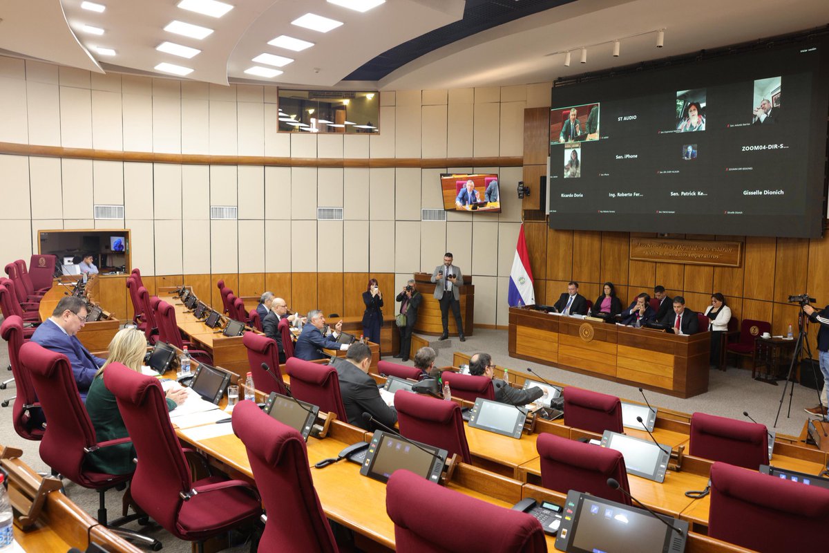 SenadoPy (@senadorespy) on Twitter photo <a href="/SenadoTV24/">Senado TV</a> Para el estudio del punto dos, se realiza una reunión conjunta con la Comisión de Familia, Niñez y Adolescencia, presidida por la senadora <a href="/lizarellapy/">Lizarella Valiente</a>. Reciben en audiencia al ministro del <a href="/MECpy/">MECpy</a>, Luis Ramírez <a href="/luisramirez_py/">Luis Fernando Ramirez</a> y a Óscar Lovera, viceministro <a href="/MEF_Paraguay/">Ministerio de Economía y Finanzas - Paraguay</a>. <a href="/SenadoTV24/">Senado TV</a> Para el estudio del punto dos, se realiza una reunión conjunta con la Comisión de Familia, Niñez y Adolescencia, presidida por la senadora <a href="/lizarellapy/">Lizarella Valiente</a>. Reciben en audiencia al ministro del <a href="/MECpy/">MECpy</a>, Luis Ramírez <a href="/luisramirez_py/">Luis Fernando Ramirez</a> y a Óscar Lovera, viceministro <a href="/MEF_Paraguay/">Ministerio de Economía y Finanzas - Paraguay</a>.