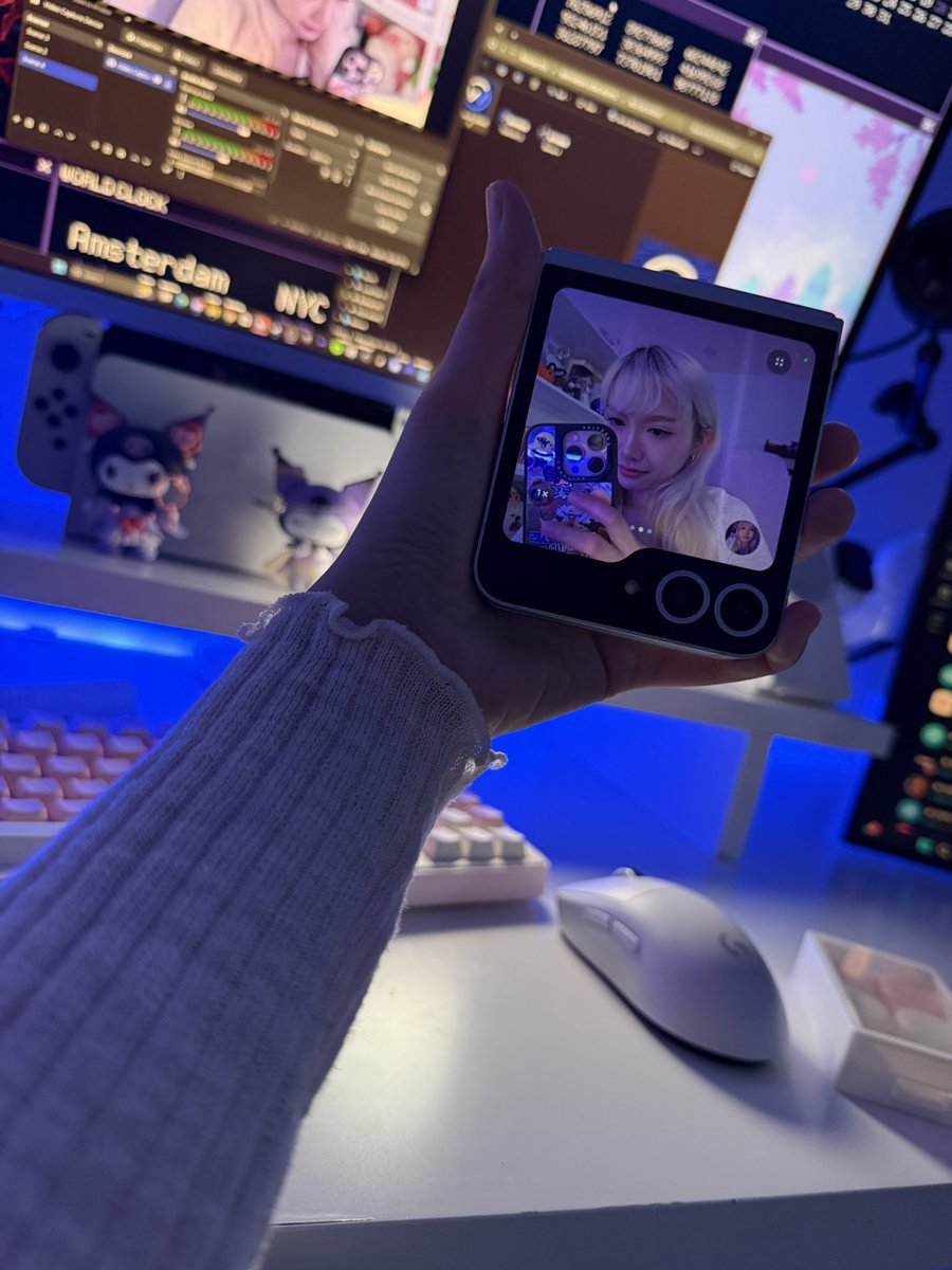 stephyberry_'s tweet image. What should we play today? 🤔