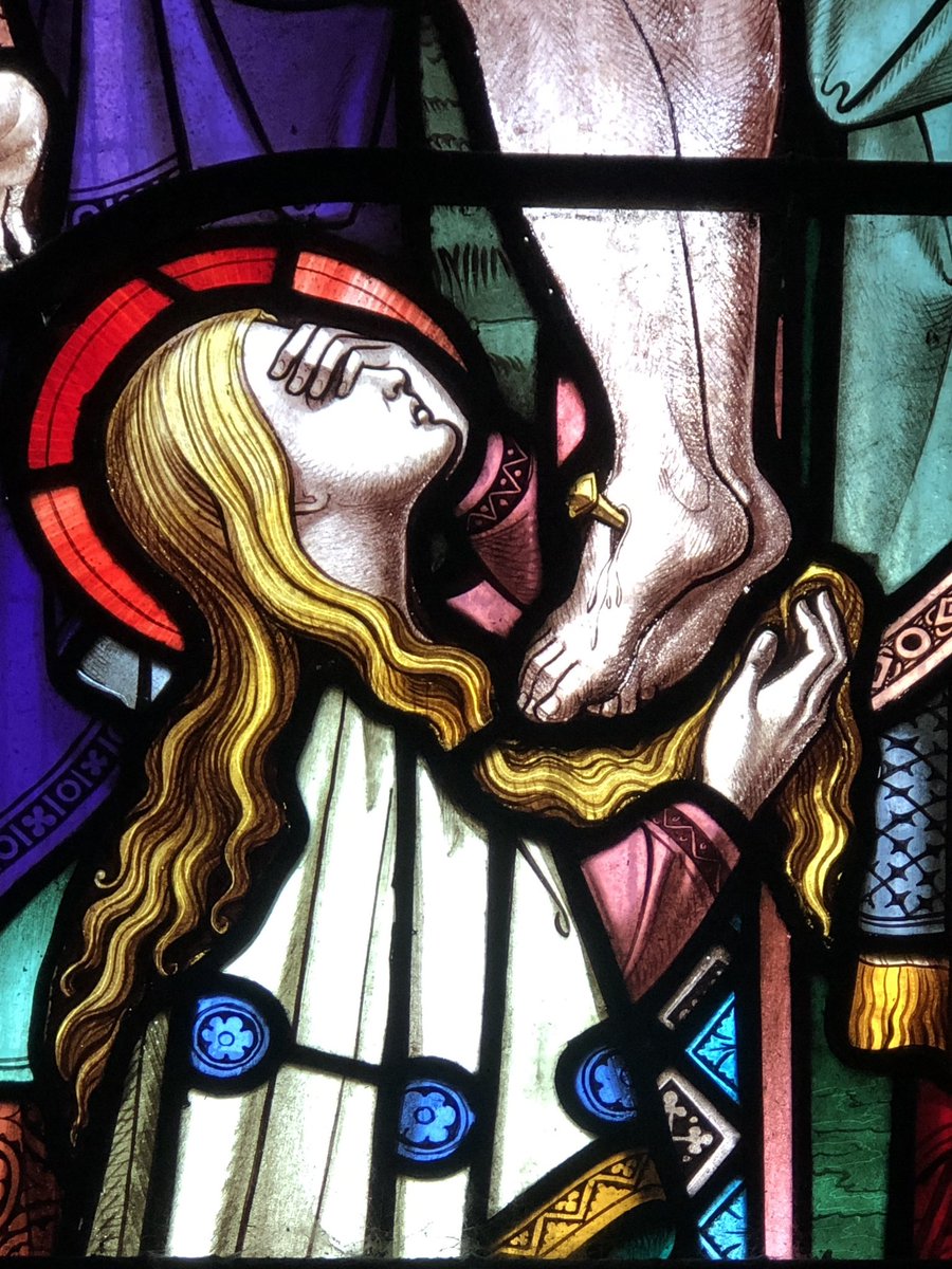 anglicanreader's tweet image. God of life and love,
whose risen Son called Mary Magdalene by name
and sent her to tell of his resurrection to his apostles:
in your mercy, help us,
who have been united with him in this eucharist,
to proclaim the good news that he is alive and reigns, now and for ever.