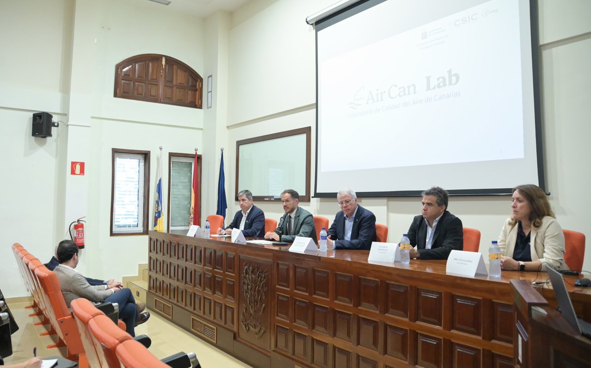 CSIC (@csic) on Twitter photo 💨 El Laboratorio de Calidad del Aire de Canarias (<a href="/AirCanLab/">Lab Calidad del Aire de Canarias</a>), gestionado por el #CSIC y <a href="/EcologicaGobCan/">Transición Ecológica y Energía</a>, ha analizado más de mil muestras en su primer año de estudio en las islas
Hoy, se han presentado los resultados en un acto en el <a href="/ipnacsic/">IPNA</a> 👇🧵 💨 El Laboratorio de Calidad del Aire de Canarias (<a href="/AirCanLab/">Lab Calidad del Aire de Canarias</a>), gestionado por el #CSIC y <a href="/EcologicaGobCan/">Transición Ecológica y Energía</a>, ha analizado más de mil muestras en su primer año de estudio en las islas
Hoy, se han presentado los resultados en un acto en el <a href="/ipnacsic/">IPNA</a> 👇🧵