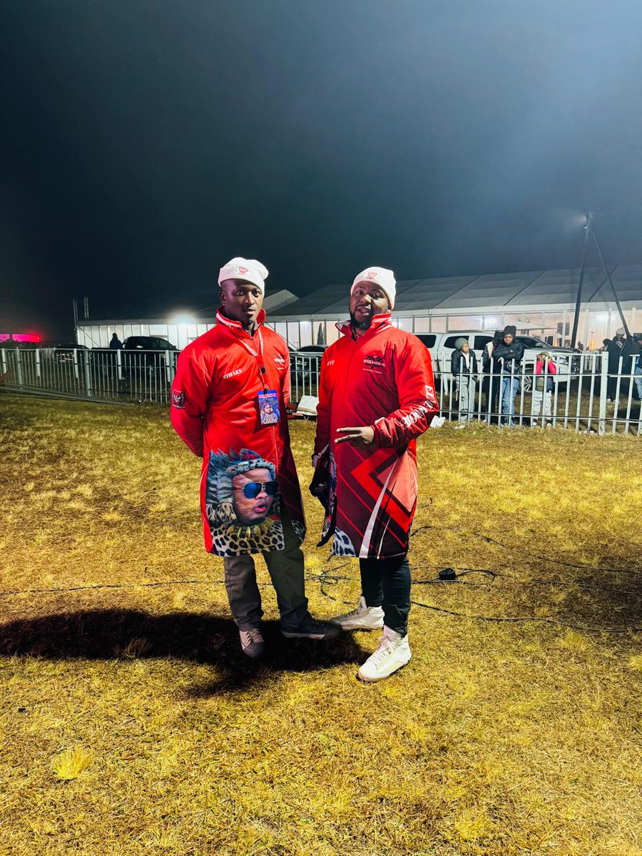 FMthandeni's tweet photo. EzaseWoolies.... Ziyacwebezela
@Mthandeni_SA https://t.co/Eqlk23oqze