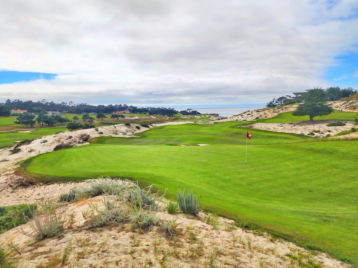 LinksNation's tweet image. Our preview of the 50th Walker Cup at Cypress Point. Finally the masses will get to see this storied MacKenzie/Hollins masterpiece.
Is the ninth hole the finest short par 4 in the game? linksnation.com/a-preview-of-t…