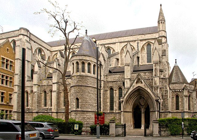 On St James Day we will attend a Solemn Mass with Orchestra to honour the patron saint of Spain. 

The Mass will take place in St James Church - Spanish Place, which is closely linked to our history.

Friday 25th of July, 7 pm

📌St James's Church
22 George Street
W1U3QY London