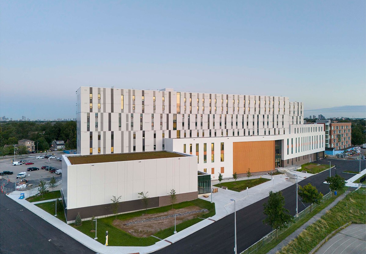 HumberToday's tweet image. Are you curious about what’s been happening at @HumberPoly’s Humber Cultural Hub? Here’s an update on all the progress that’s been made as work on Phase 2 of the project continues.
Read more in Humber Today: bit.ly/46ipAJt
@HumberLakeshore