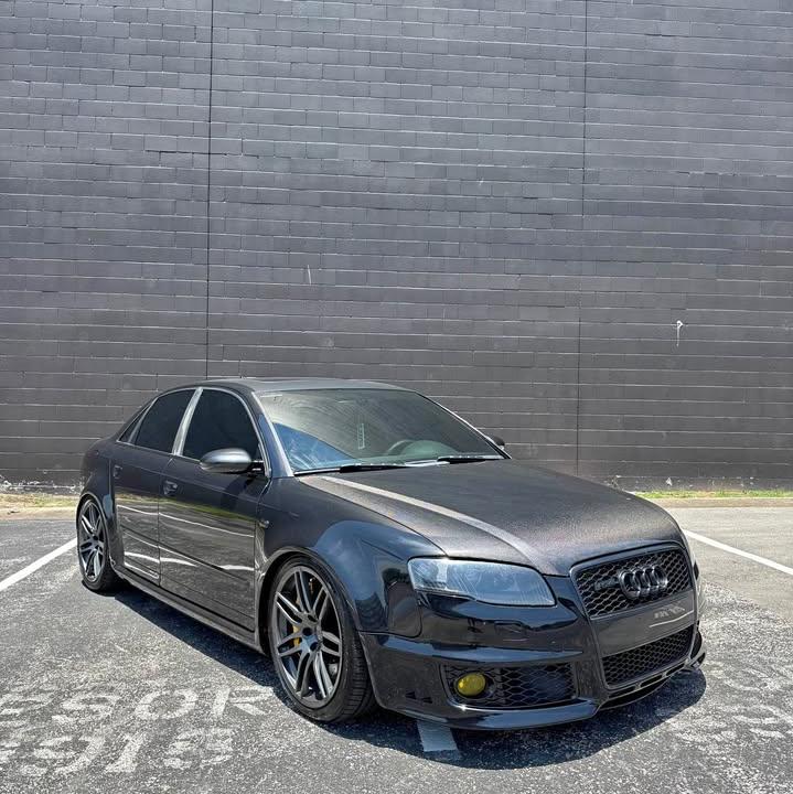 drivertodriver's tweet image. 2007 Audi RS 4 Quattro: Mildly Modified, 420hp 4.2L Naturally Aspirated V8, AWD, Manual. drivertodriver.com/car/-OVk1xX_Ze…