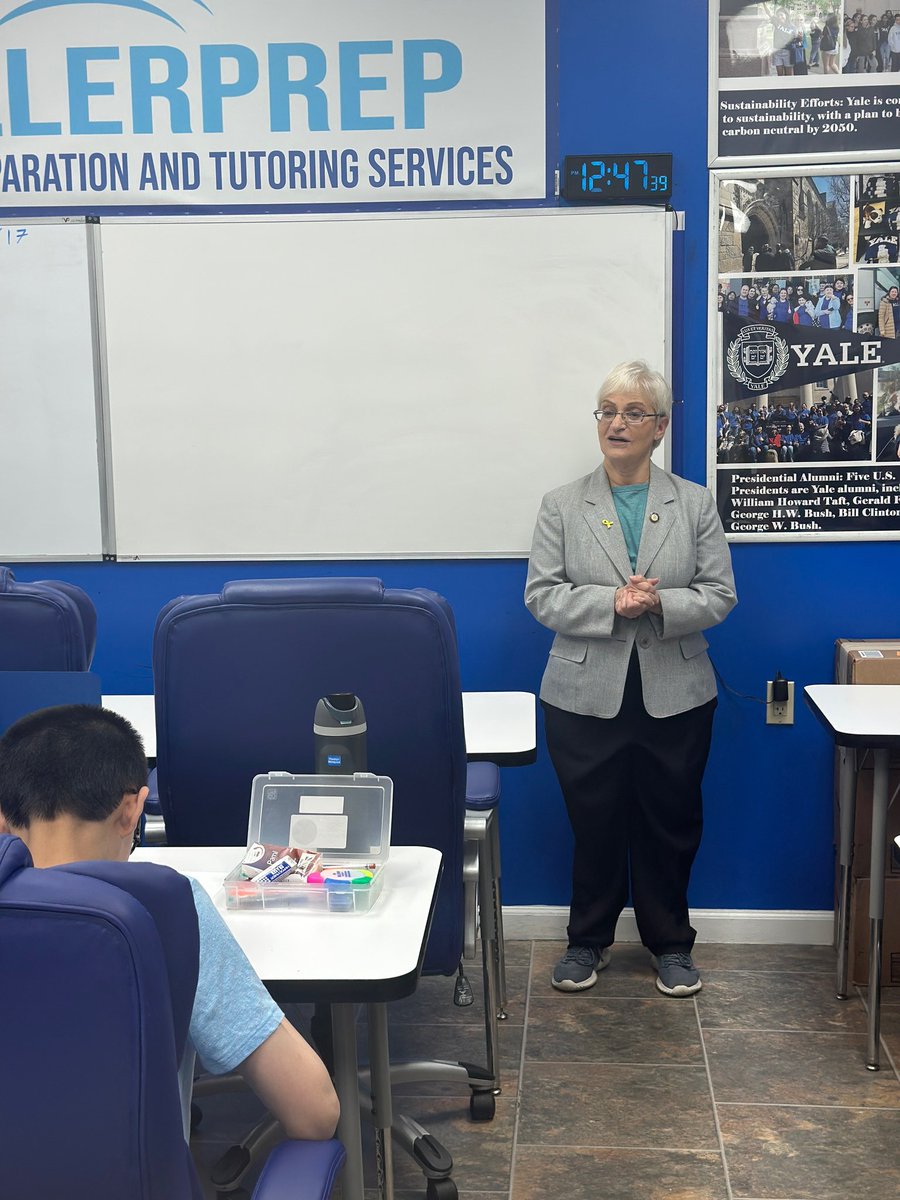 Lynn4NYC's tweet image. Had an opportunity to visit @KwellerPrep, a premier tutoring program in #ForestHills, geared to helping students achieve their educational goals. I welcomed this year's SYEP participants and wished students good luck on their upcoming exams.