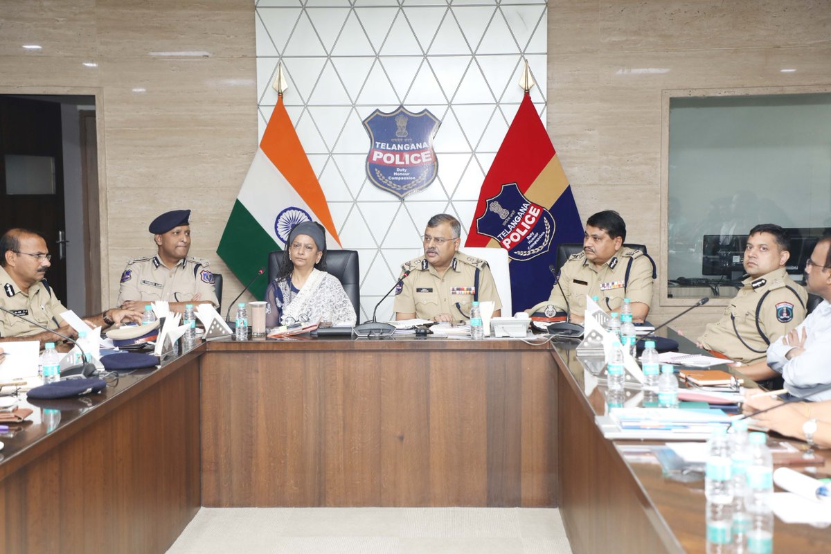 Telangana Police (@telanganacops) on Twitter photo గౌరవ <a href="/TelanganaDGP/">DGP TELANGANA POLICE</a> ఆధ్వర్యంలో <a href="/hydcitypolice/">Hyderabad City Police</a>, <a href="/RachakondaCop/">Rachakonda Police</a> , <a href="/cyberabadpolice/">Cyberabad Police</a> సెక్యూరిటీ కౌన్సిల్ సమావేశం జరిగింది. #SHETeams, #bharosacenters, #AHTUs, మహిళల భద్రత కార్యక్రమాల సమన్వయంపై చర్చించారు. కార్యక్రమంలో ADGPలు చారు సిన్హా, IPS, <a href="/MaheshBhagwat95/">Mahesh Bhagwat IPS</a>, అధికారులు పాల్గొన్నారు. గౌరవ <a href="/TelanganaDGP/">DGP TELANGANA POLICE</a> ఆధ్వర్యంలో <a href="/hydcitypolice/">Hyderabad City Police</a>, <a href="/RachakondaCop/">Rachakonda Police</a> , <a href="/cyberabadpolice/">Cyberabad Police</a> సెక్యూరిటీ కౌన్సిల్ సమావేశం జరిగింది. #SHETeams, #bharosacenters, #AHTUs, మహిళల భద్రత కార్యక్రమాల సమన్వయంపై చర్చించారు. కార్యక్రమంలో ADGPలు చారు సిన్హా, IPS, <a href="/MaheshBhagwat95/">Mahesh Bhagwat IPS</a>, అధికారులు పాల్గొన్నారు.