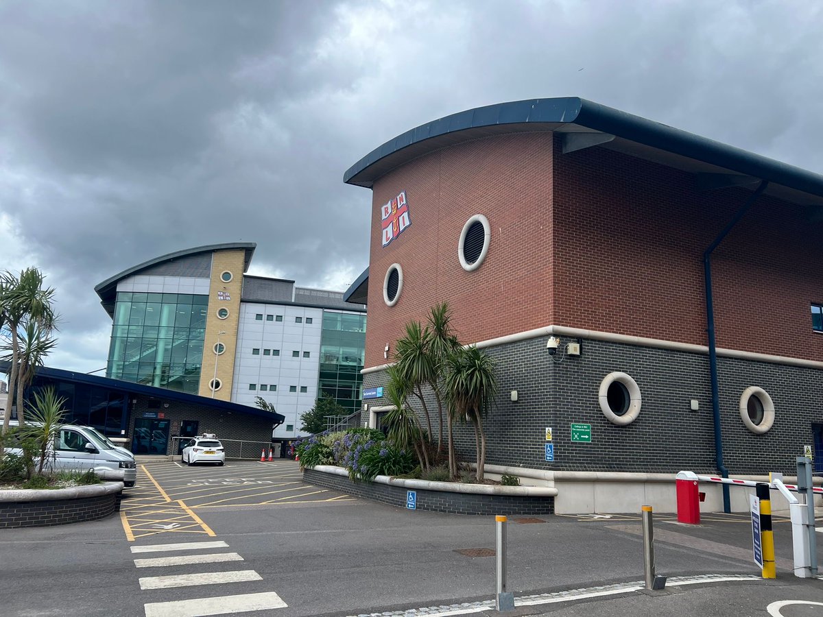 STA_HQ's tweet image. 👋 Zoe and Helen have arrived at the @RNLI headquarters for the next two days!
This afternoon kicks off with a water safety workshop, where we’ll be collaborating with fantastic partners to strengthen our shared mission of keeping communities safe around water.💧🌊
The teams…