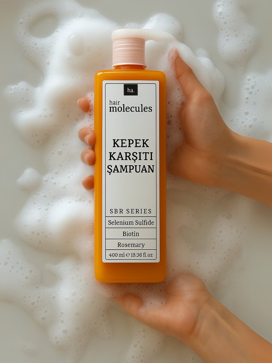 İNATÇI KEPEĞE KARŞI ÜST DÜZEY ÇÖZÜM

“Kepekten bıktınız mı?”
Her sabah omzunuzda beyaz izler mi var? Kaşıntı, kuruluk ve dökülme artık kabus olmasın.

Bu şampuan, kepeği hedef alır ve saç derisini yeniler.
Üstelik saç tellerini de güçlendirir.

Kepek yok, kaşıntı yok.