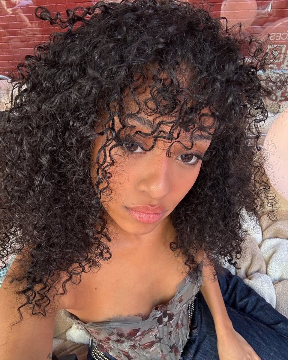 thisiskommotion's tweet image. manon’s natural hair appreciation post

#HXGPROTECTMANON