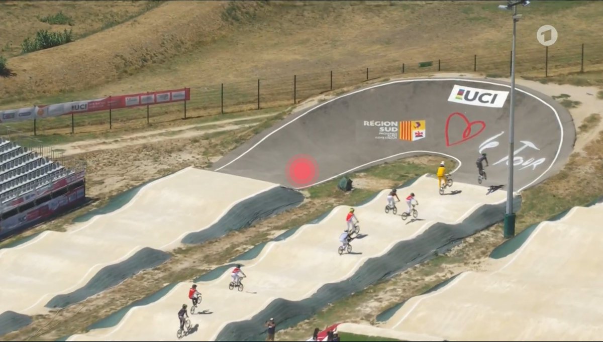 ahoi_polloi's tweet image. Die Berge sind dieses Jahr aber nicht sehr anspruchsvoll bei der Tour de France.