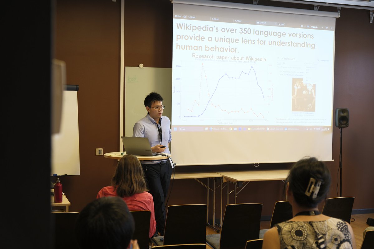 IC2S2's tweet image. Parallel sessions are underway, with multiple tracks covering network dynamics, LLMs, mobility and urban science, political narratives, and more. Scan the program, join the talks that excite you, and share your insights with the community #ic2s2.