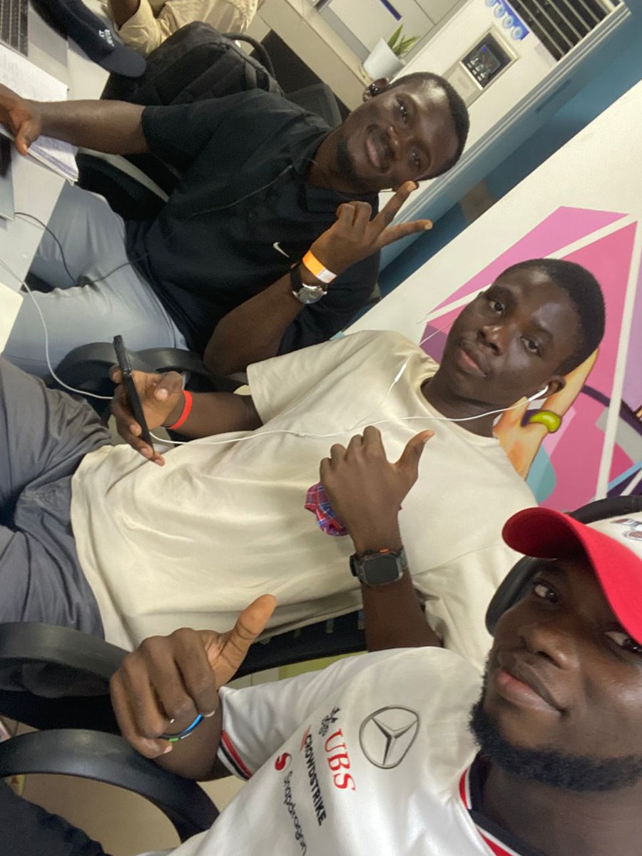 _danieluche's tweet image. Live at the Stage 1 Close-Out and Demo Week of the WCHL ICP Hackathon!
#WCHL25 #ICPHubNigeria #ICP