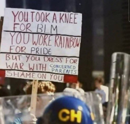 PeterBleksley's tweet image. Dear @CollegeofPolice and @PoliceChiefs, this sign is directed at you. You’re the fools who took policing down those routes, and now this is what the public think of you.