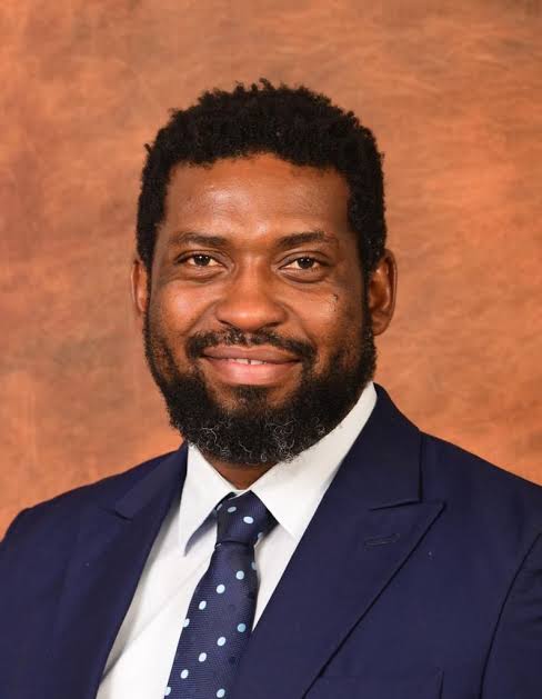 GovernmentZA's tweet image. Coming Up | Swearing-in Ceremony 🇿🇦
The new Minister and Deputy Minister of Higher Education and Training will be officially sworn in today.
📅 Date: Tuesday, 22 July 2025
🕒 Time: 15h30
📍 Venue: Tuynhuys, Cape Town
📺 The ceremony will be live-streamed on all @GovernmentZA…