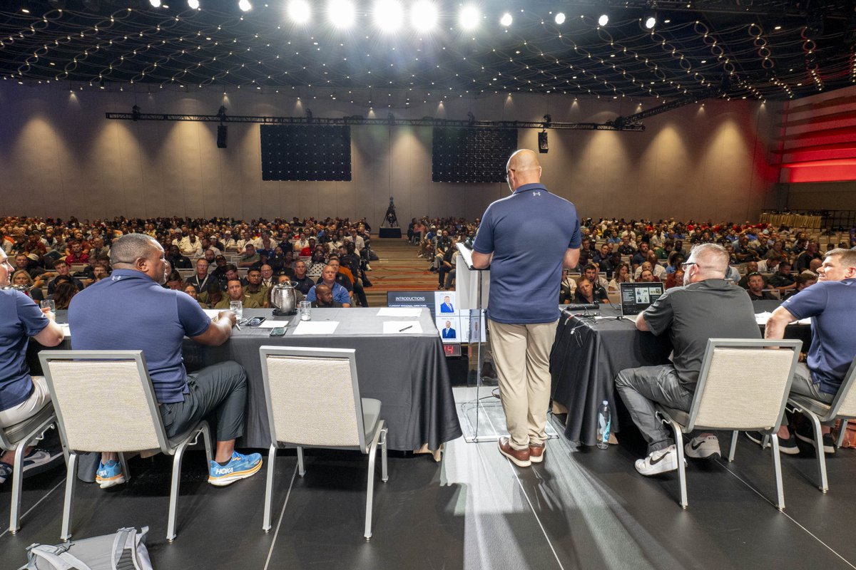 Ready for another impactful day surrounded by the best coaches in Texas on day 3 of #CoachingSchool!🔥