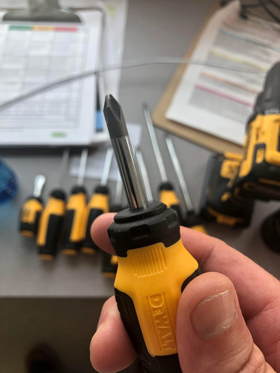 octopuscaveman's tweet image. This is the perfect size for a screwdriver. A lot of people will say you need a bigger one but this one will get the job done.