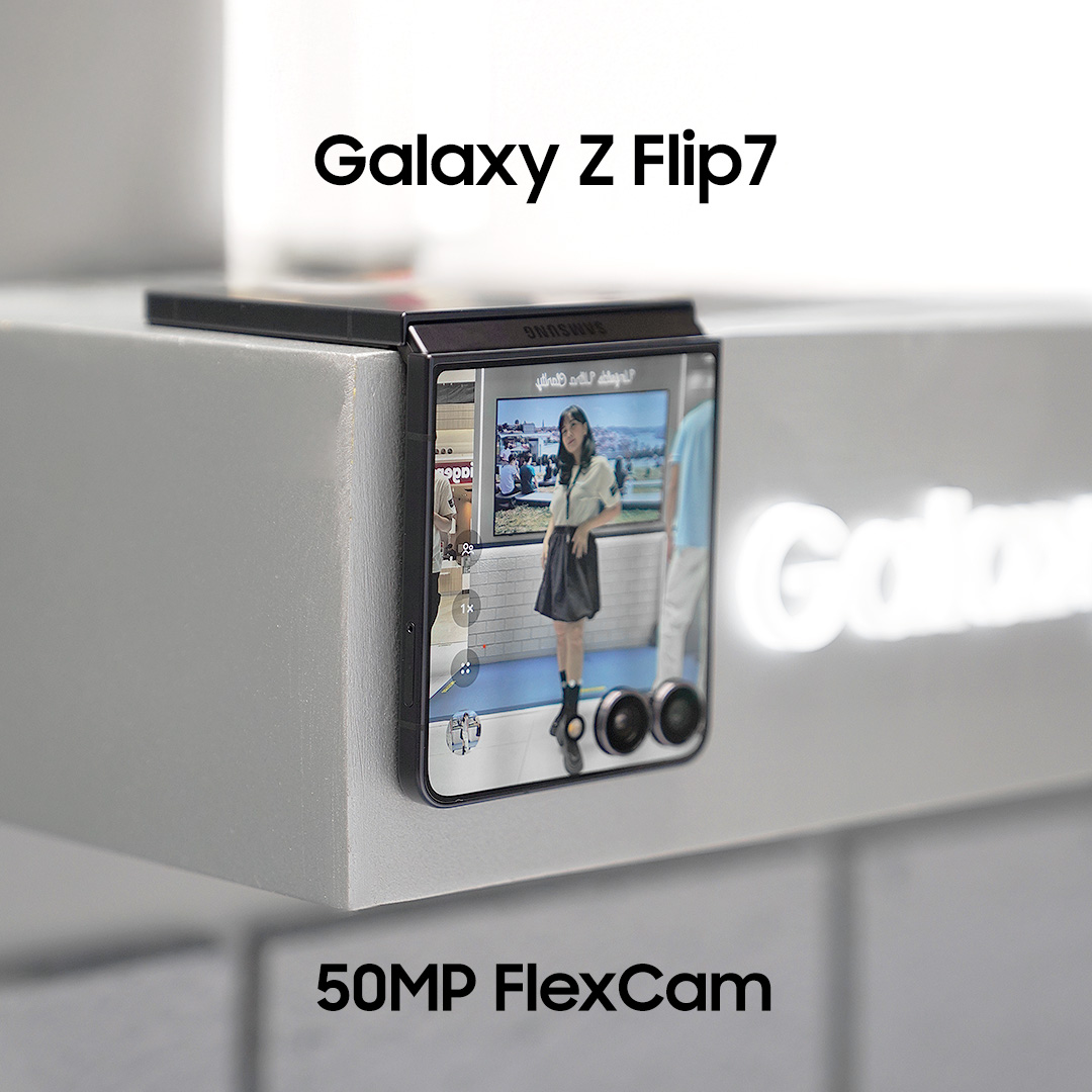 samsungID's tweet image. Galaxy Studio mampir ke Kelapa Gading & Summarecon Serpong minggu ini! Yuk langsung cobain #GalaxyZFlip7 & #GalaxyZFold7 di sini.
Kamu pilih datang ke #GalaxyStudioMKG atau #GalaxyStudioSMS nih? Reply sebanyak-banyaknya dengan lokasi pilihanmu⬇️
#GalaxyAI…