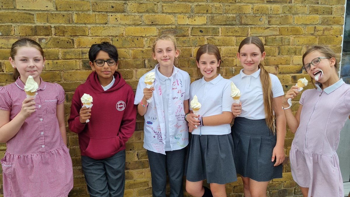 MissPodroBH's tweet image. A sweet surprise for our Year 6 pupils today! ๐๐ฆ Huge thanks to the Pabari family for the generous treat... an ice cream van visit they wonโt forget! @busheyheathjm